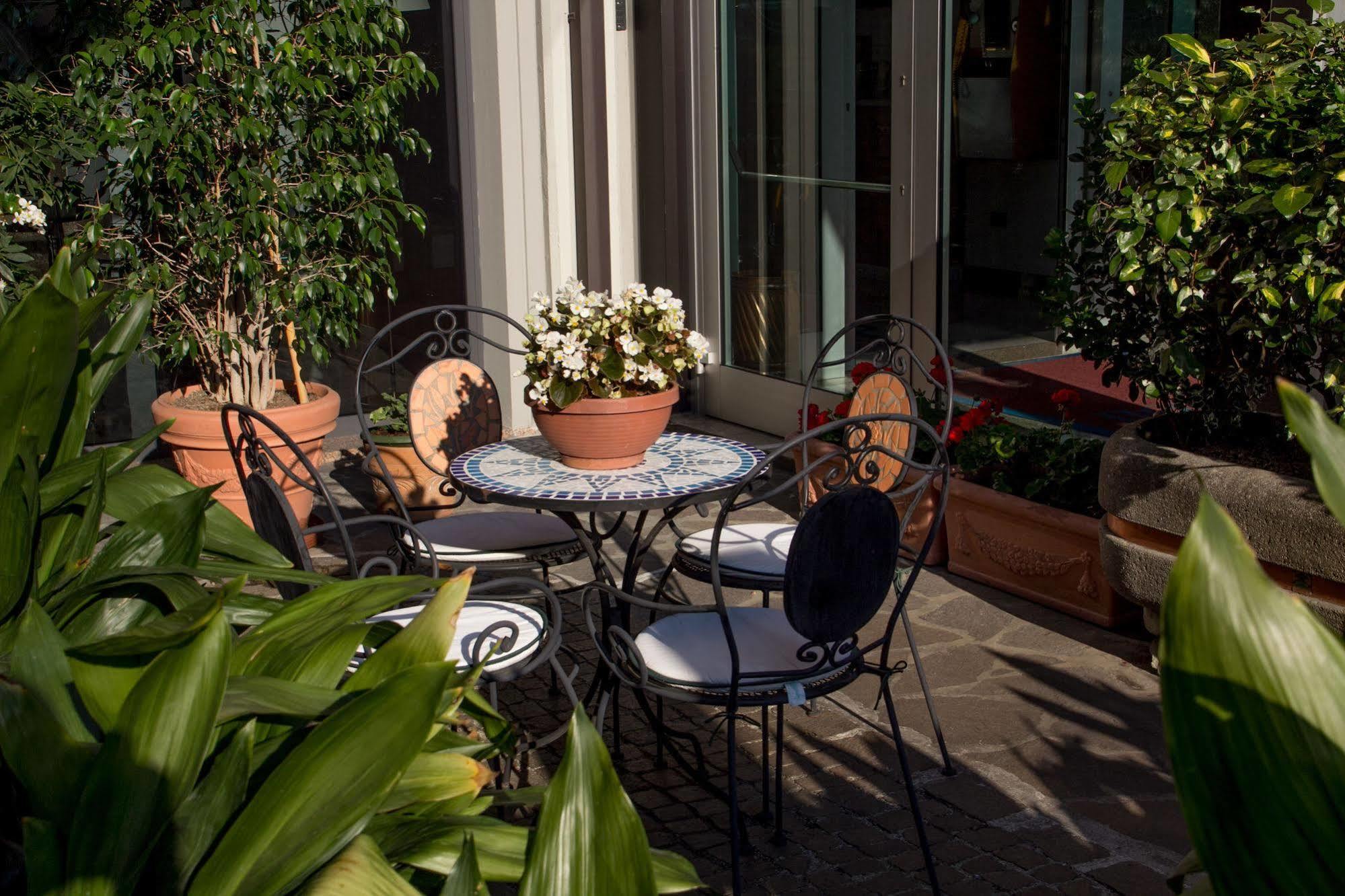 Hotel Pico Mirandola Eksteriør billede