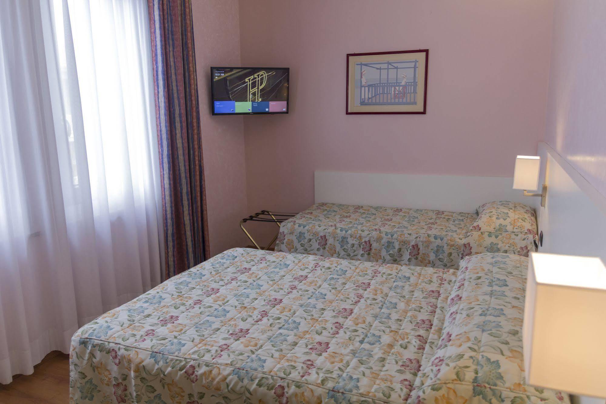 Hotel Pico Mirandola Eksteriør billede