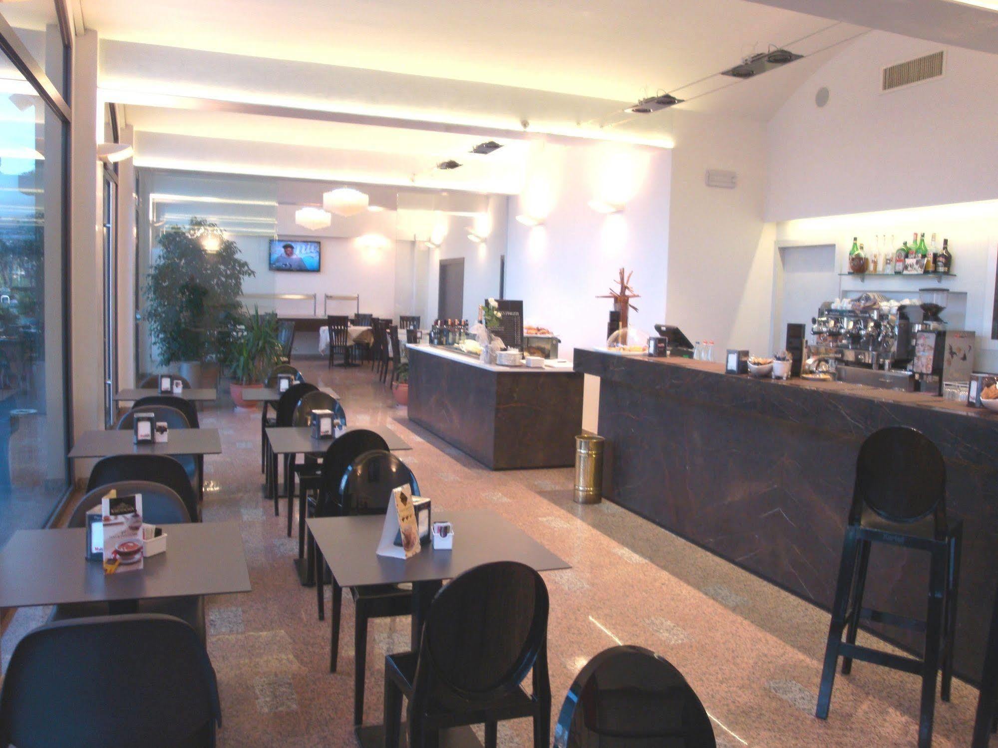 Hotel Pico Mirandola Eksteriør billede
